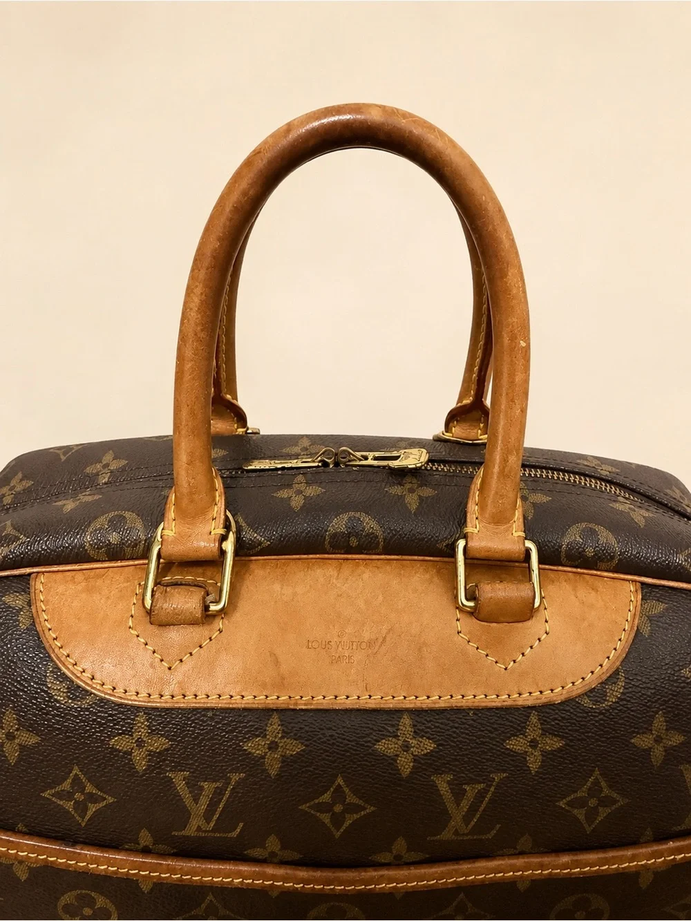 Louis Vuitton Monogram Deauville Bag w/ COA & Dust Bag